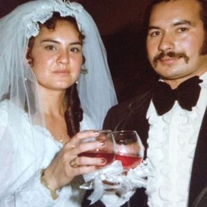 Meet your Posher, Elia